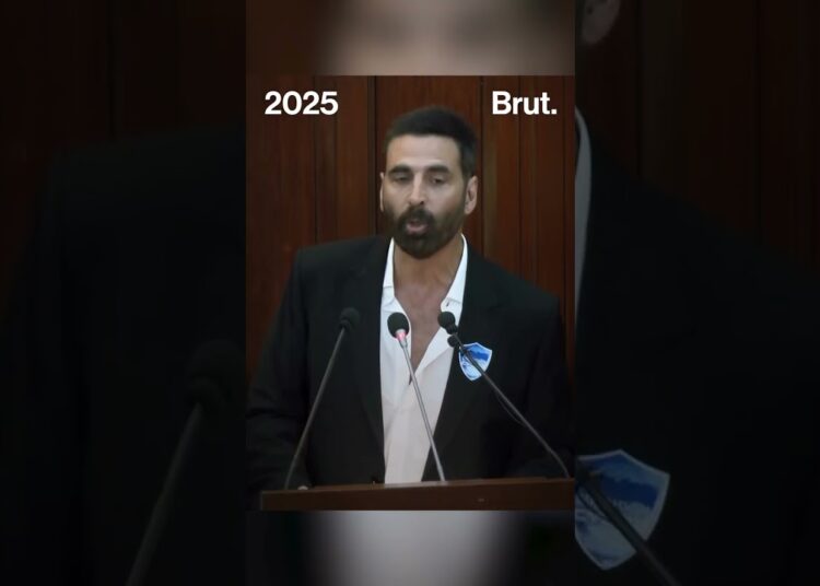 When Akshay Kumar’s daughter had a close shave with cyber crime. 👀